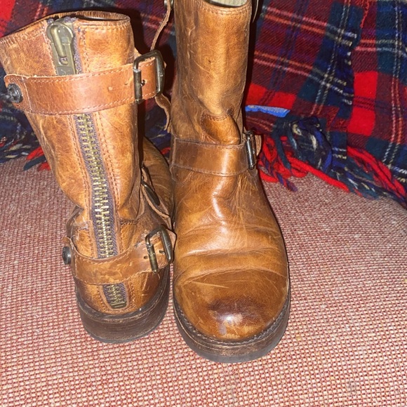 Distressed pair of Frye short boots. Great condition structurally. - Picture 2 of 10